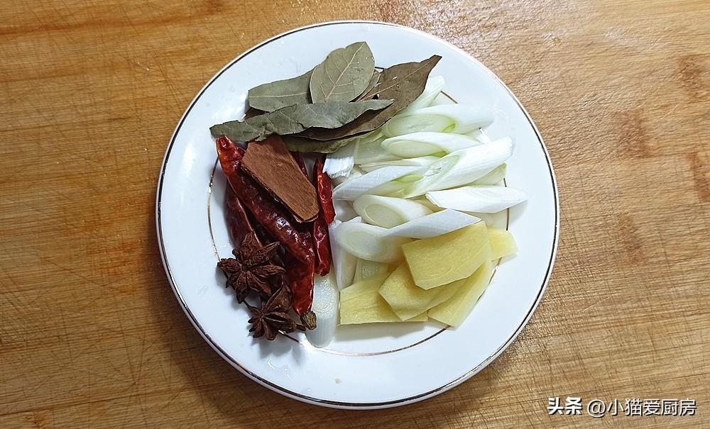 圖片[6]-【番茄土豆燉牛腩】做法步驟圖 湯汁濃稠 年夜飯做來吃不錯-起舞食譜網