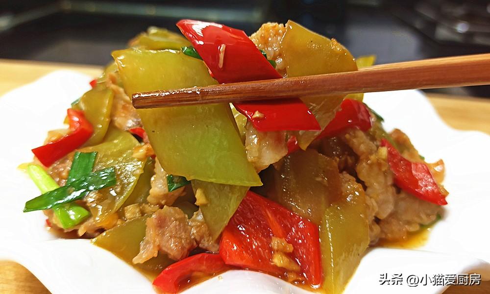 圖片[1]-【小炒萵筍】做法步驟圖 成菜脆嫩爽口 好看還入味-起舞食譜網(wǎng)