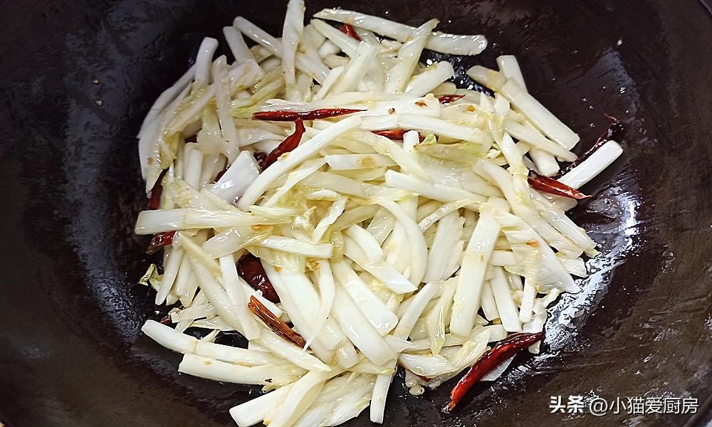 圖片[7]-【酸辣炒白菜】做法步驟圖 酸辣開胃好吃 下飯非常不錯-起舞食譜網