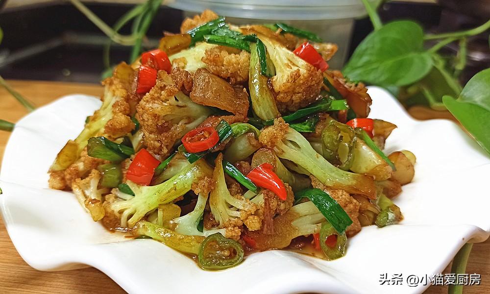 圖片[1]-【花菜炒肉】做法步驟圖  脆嫩入味營養不流失 好吃下飯-起舞食譜網
