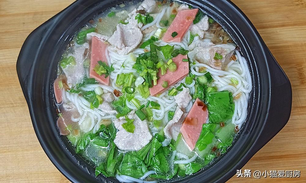 圖片[1]-【豬肉米粉】做法步驟圖 湯鮮味美 特別開胃好吃的早餐做法-起舞食譜網