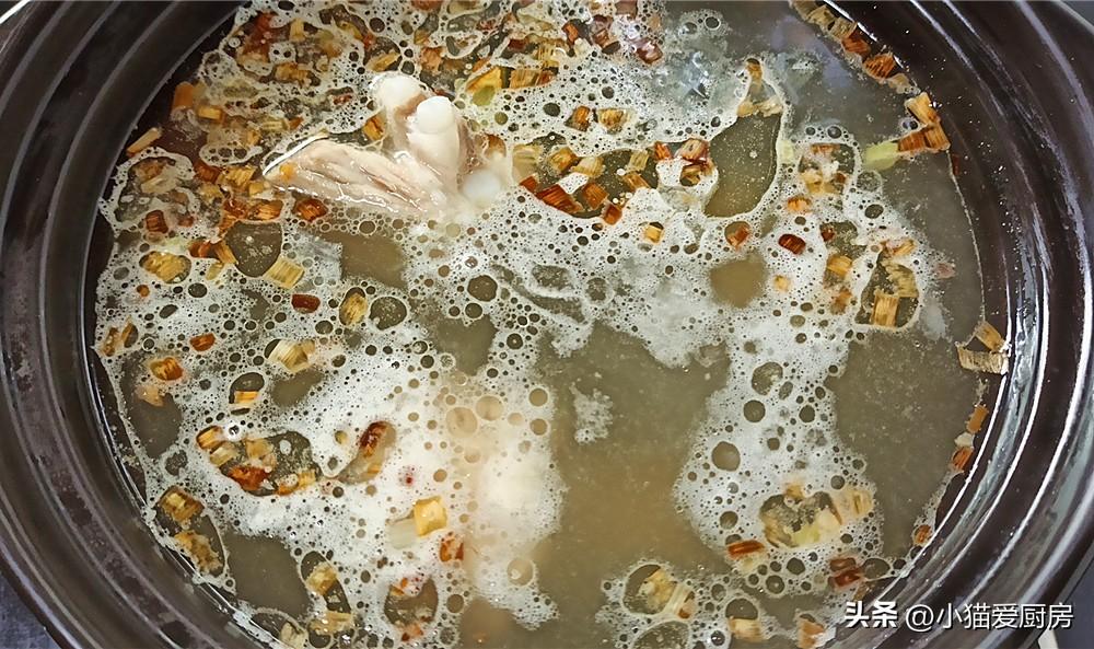 圖片[8]-【豬肉米粉】做法步驟圖 湯鮮味美 特別開胃好吃的早餐做法-起舞食譜網