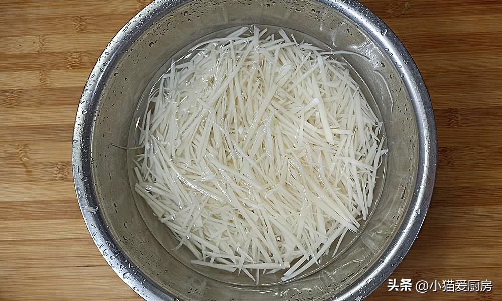 圖片[4]-【糖醋蓮藕絲】做法步驟圖 成菜口感脆爽 味道酸甜特別好吃-起舞食譜網