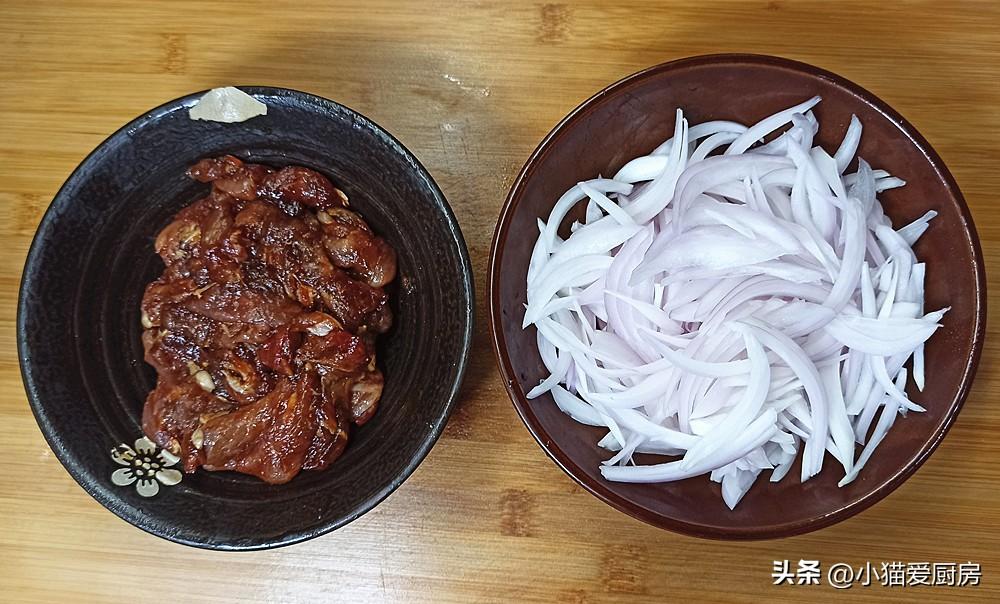 圖片[4]-【洋蔥泡椒炒肉】做法步驟圖 成菜鮮香微辣 下飯又下酒-起舞食譜網(wǎng)