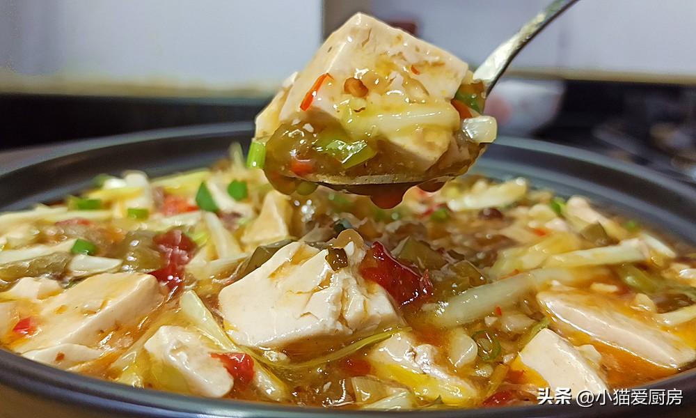 圖片[2]-【韭黃酸菜燒豆腐】做法步驟圖 入味好吃 特別開胃下飯-起舞食譜網(wǎng)