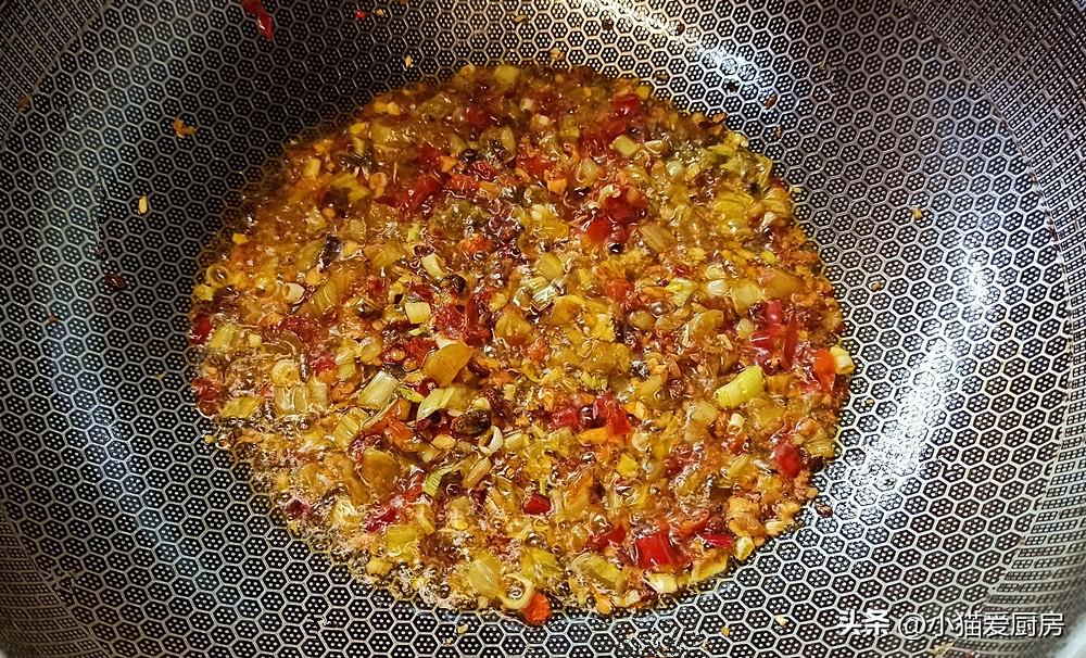 圖片[7]-【韭黃酸菜燒豆腐】做法步驟圖 入味好吃 特別開胃下飯-起舞食譜網(wǎng)