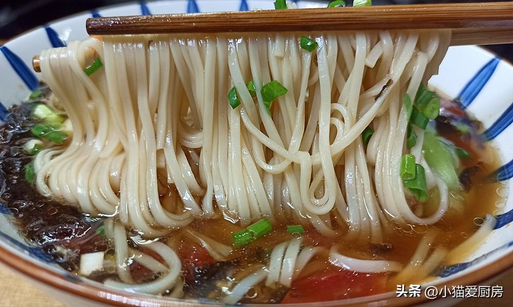 圖片[2]-【清湯面條】做法步驟圖 做法簡單快速 孩子特別喜歡-起舞食譜網(wǎng)
