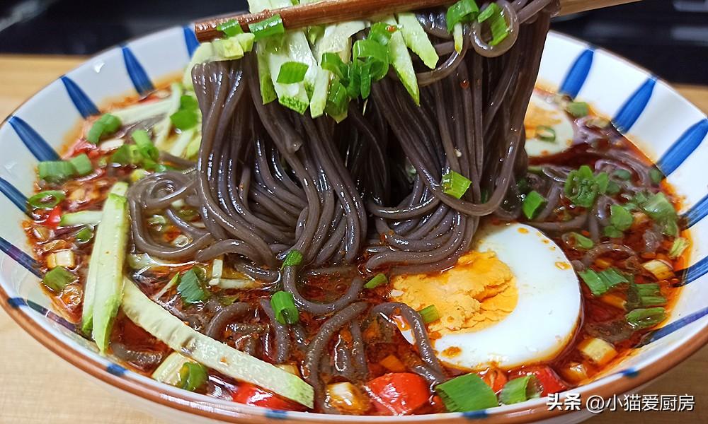 圖片[1]-【酸湯蕨根粉】做法步驟圖 酸辣爽口 吃完還不長肉-起舞食譜網