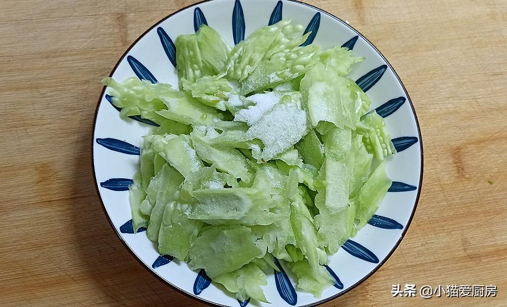 圖片[4]-【涼拌苦瓜】做法步驟圖 清香微辣好吃 一點(diǎn)不苦-起舞食譜網(wǎng)