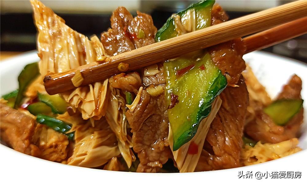 圖片[1]-【腐竹黃瓜炒肉】做法步驟圖 出鍋后香氣濃郁 是不錯的下飯菜-起舞食譜網