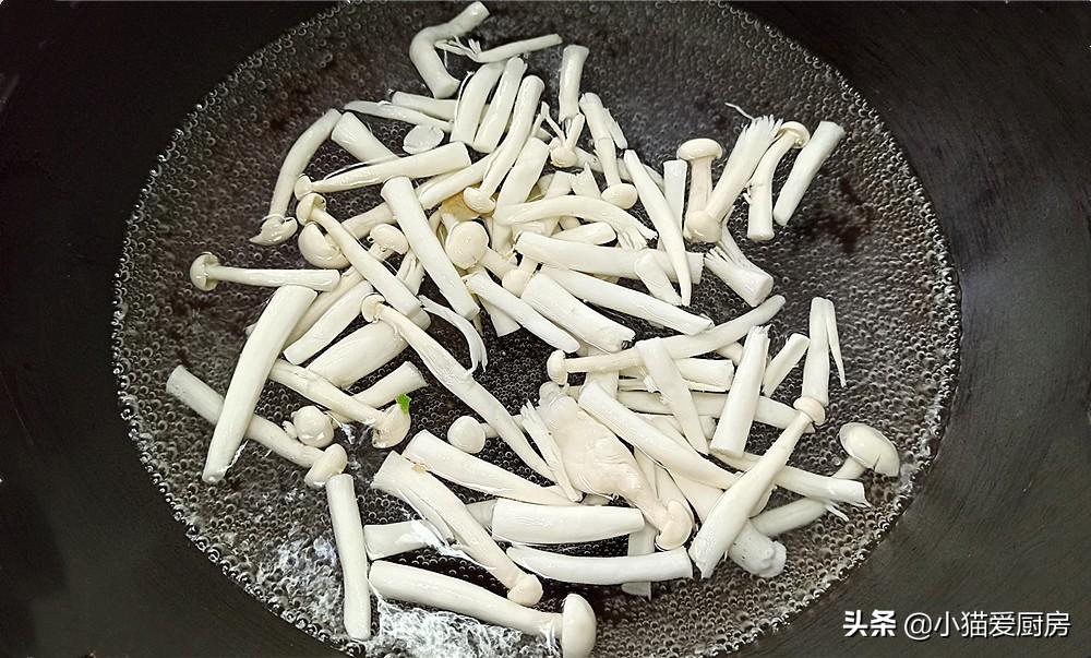 圖片[9]-【海鮮菇小白菜肉丸湯】做法步驟圖 營養好吃 喝完渾身舒服-起舞食譜網
