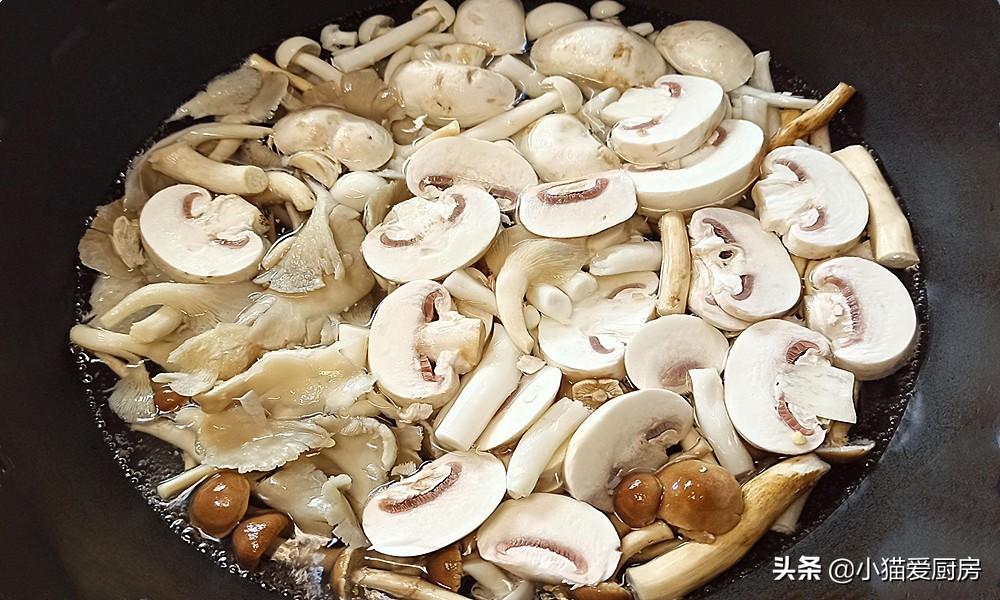 圖片[7]-【菌菇煲】做法步驟圖 吃完渾身暖和 真香-起舞食譜網