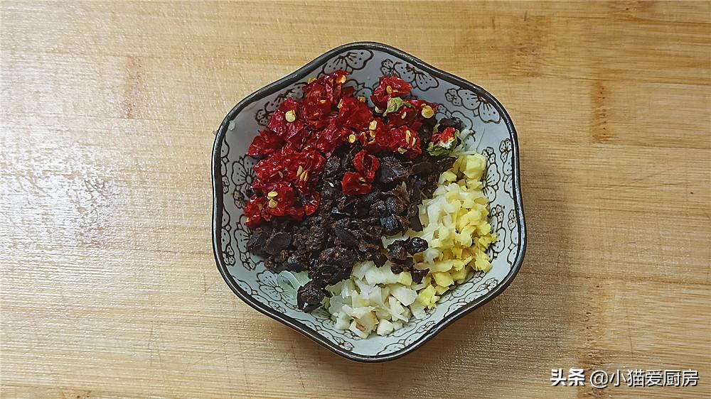 圖片[5]-【豆豉紅燒白條魚】做法步驟圖 做出來鮮香微辣 下飯真香-起舞食譜網(wǎng)