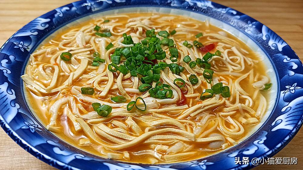 圖片[1]-【酸湯海鮮菇干豆腐絲】做法步驟圖 10分鐘做好 酸辣開胃湯汁都-起舞食譜網