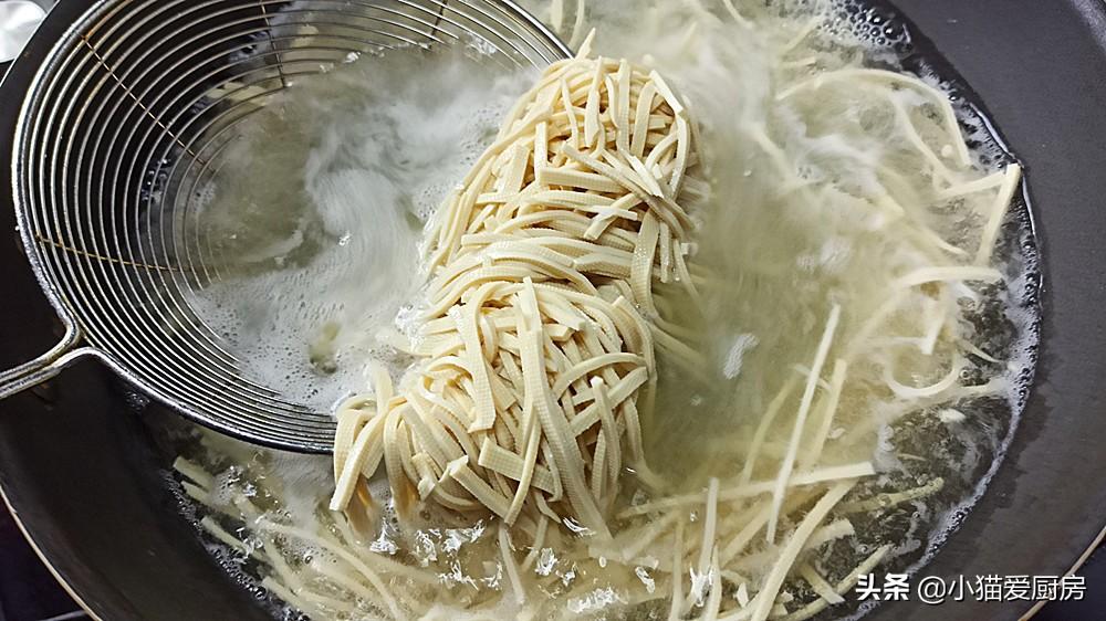 圖片[7]-【酸湯海鮮菇干豆腐絲】做法步驟圖 10分鐘做好 酸辣開胃湯汁都-起舞食譜網