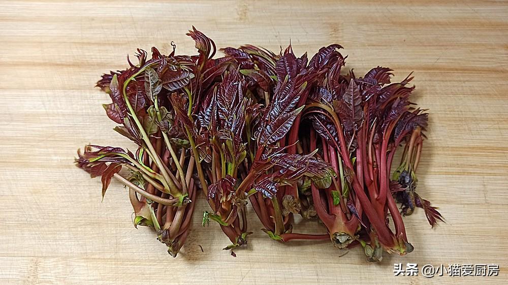 圖片[1]-【香椿芽炒臘肉】做法步驟圖 好吃又下飯 做一盤不夠吃-起舞食譜網