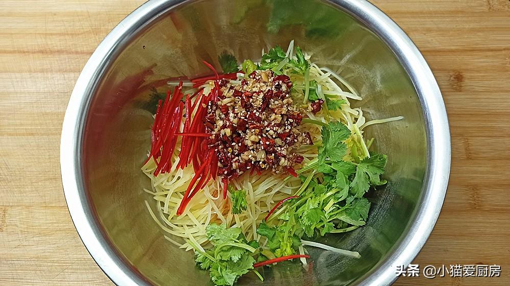 圖片[11]-【涼拌土豆絲】做法步驟圖 土豆絲脆嫩爽口 做一盤不夠吃-起舞食譜網