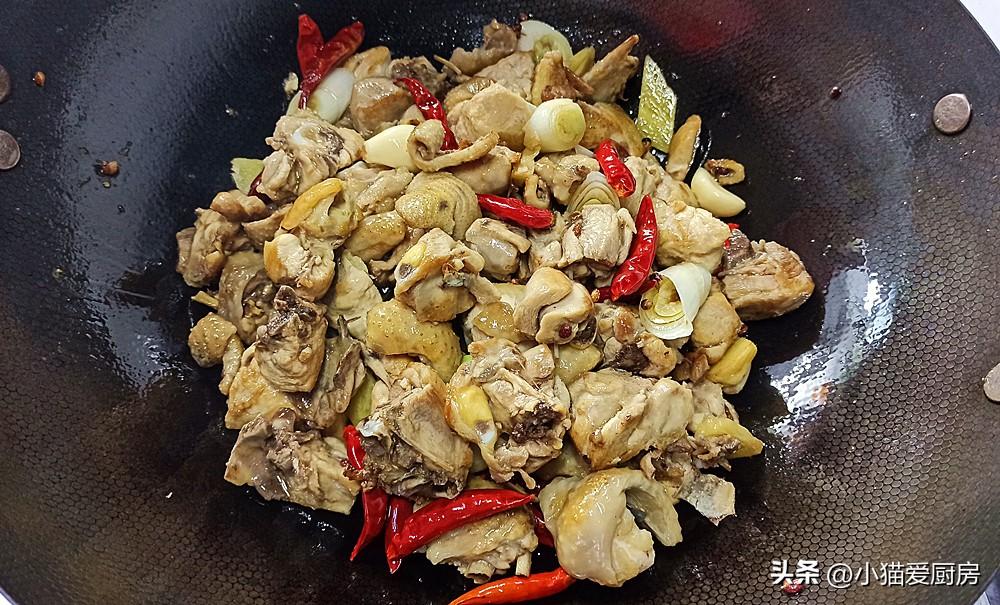 圖片[9]-【辣子燒雞】做法步驟圖 香辣入味 湯汁拌飯都可以吃2碗-起舞食譜網