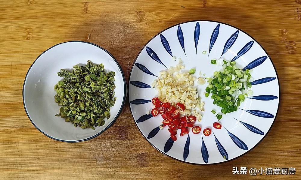 圖片[4]-【香椿芽雞蛋炒豆腐】做法步驟圖 其實(shí)加上豆腐一起炒 味道那-起舞食譜網(wǎng)
