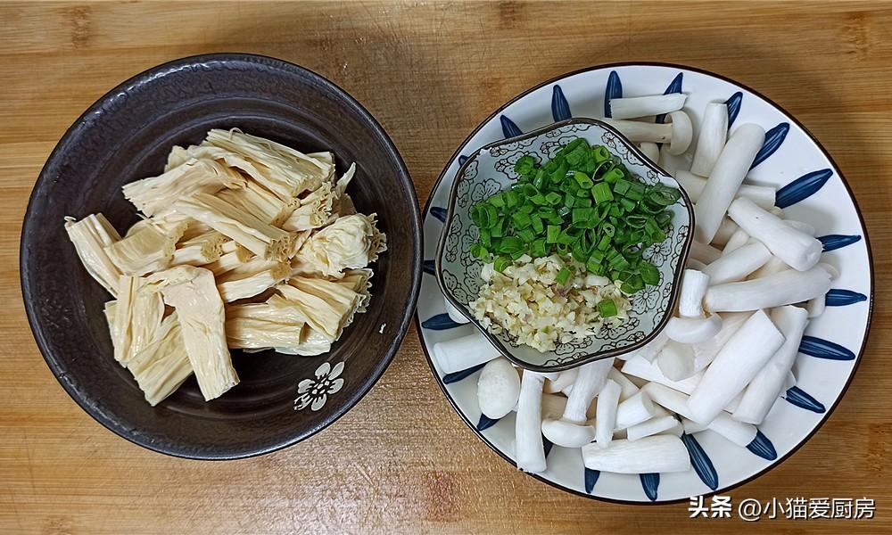 圖片[4]-【海鮮菇腐竹煲】做法步驟圖 蒜氣濃郁 滑嫩爽口-起舞食譜網