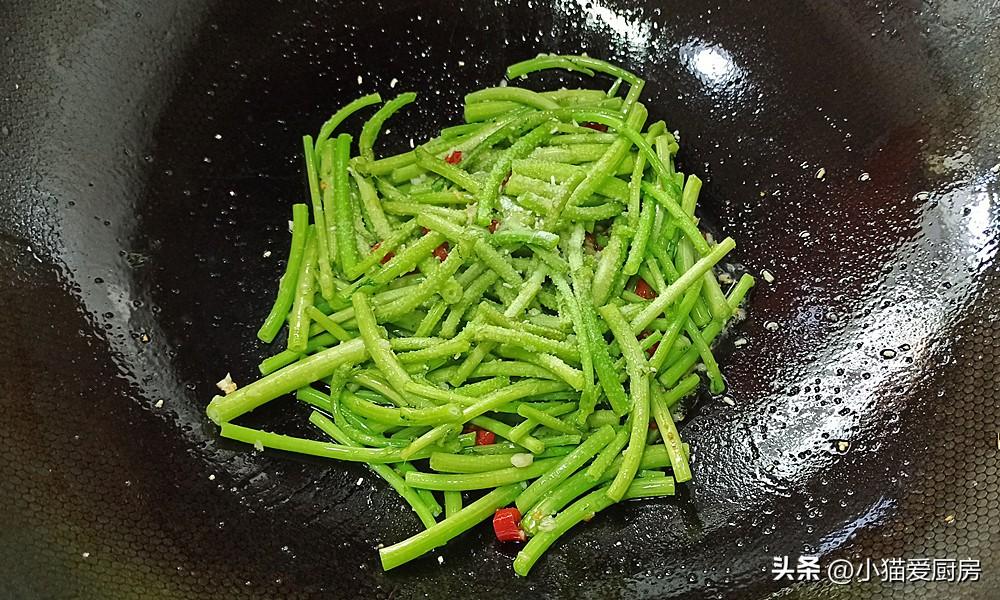 圖片[9]-【茼蒿兩吃】做法步驟圖 不同味道 特別爽口解膩-起舞食譜網(wǎng)