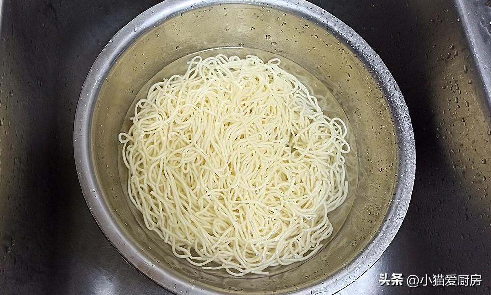 圖片[7]-【家常炒面】做法步驟圖 自己在家做成本不足5塊錢 好吃又實惠-起舞食譜網