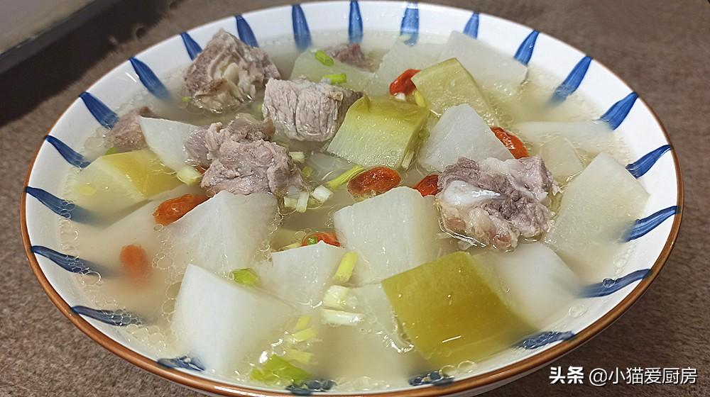 圖片[1]-【豬骨頭白蘿卜湯】做法步驟圖 湯鮮味美 好喝解膩-起舞食譜網