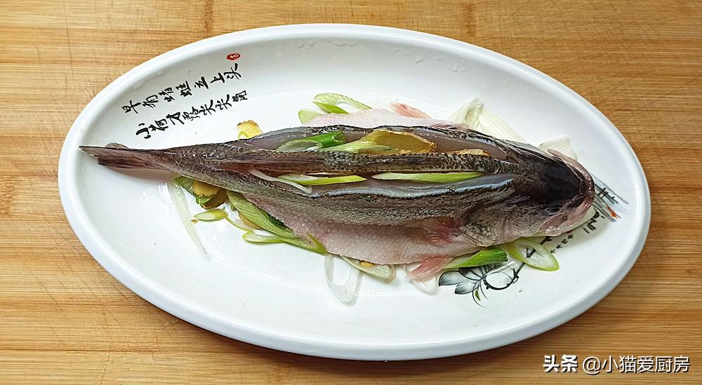 圖片[8]-【清蒸鱸魚】做法步驟圖 魚肉鮮嫩細膩 年夜飯做來吃-起舞食譜網