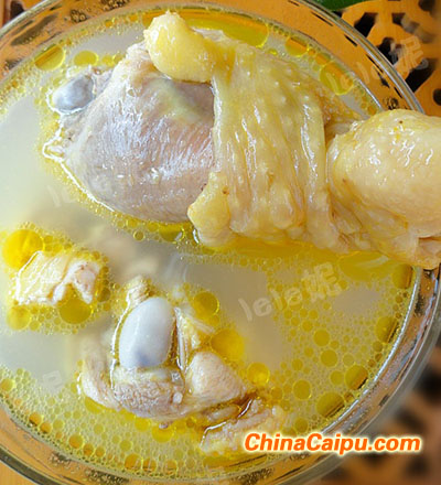 秋季滋補(bǔ)湯---原汁原味雞湯煲