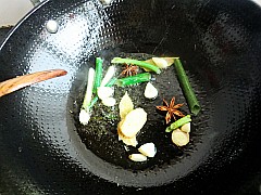 香菇燜雞翅
