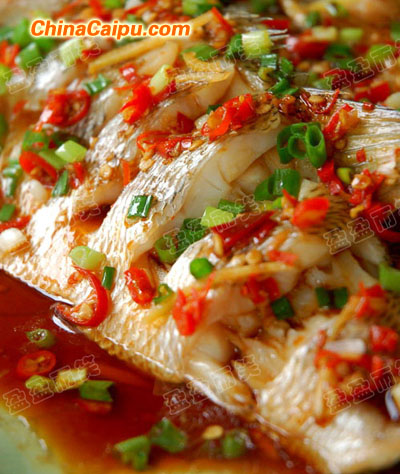 剁椒蒸鱸魚