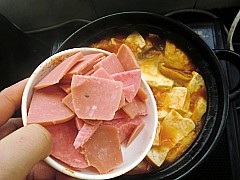韓式火腿泡菜豆腐湯