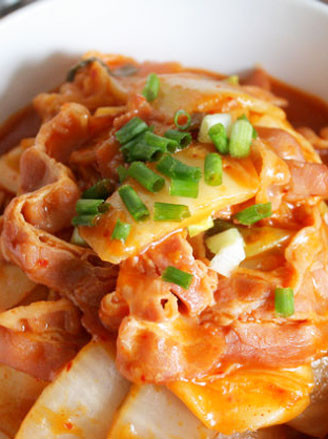 學做韓國料理：泡菜炒年糕的做法