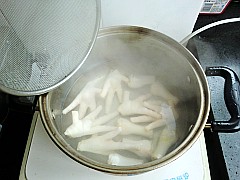 茶樹菇煲鳳爪