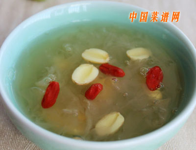 鮮蓮子雪耳羹