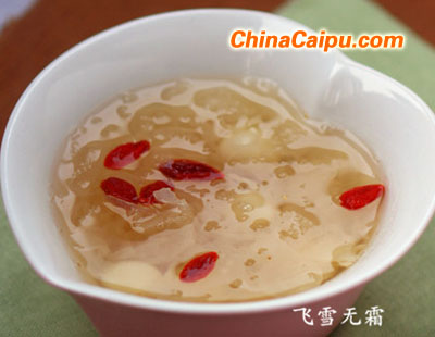 銀耳圓子湯