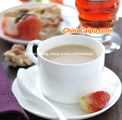 杏仁冰爽奶茶