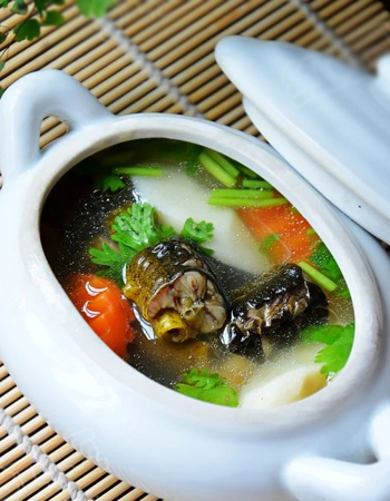 孕媽胎兒食補：香菇山藥燉排骨