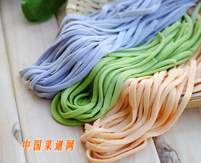 彩色蔬菜手搟面