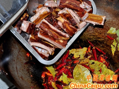 【麻辣干鍋排骨】世界杯必備吶（辣）喊利器